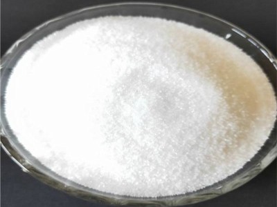 廣東聚丙烯胺多少錢一噸？聚丙烯酰胺零售和批發(fā)的差異？